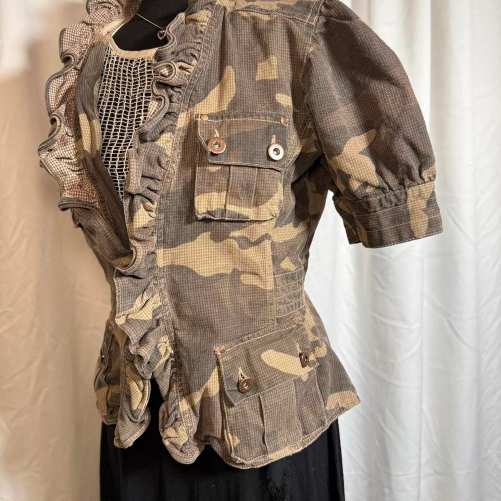 Nick & Mo Vintage Rags Camo Ruffle Utility Jacket Tagged L - Picture 3 of 7